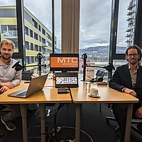 MTC-Projektmanager Thomas Wolfinger im Gespräch mit Michael Giretzlehner, RISC Software GmbH © Business Upper Austria